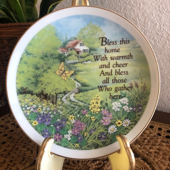 Porcelain "Bless this Home With Warmth ..." Collector Plate by Lasting Memories - Picture 2 of 11